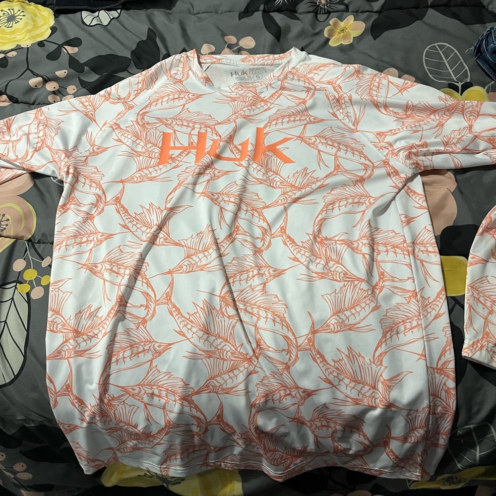 Men’s small long sleeve huk shirt